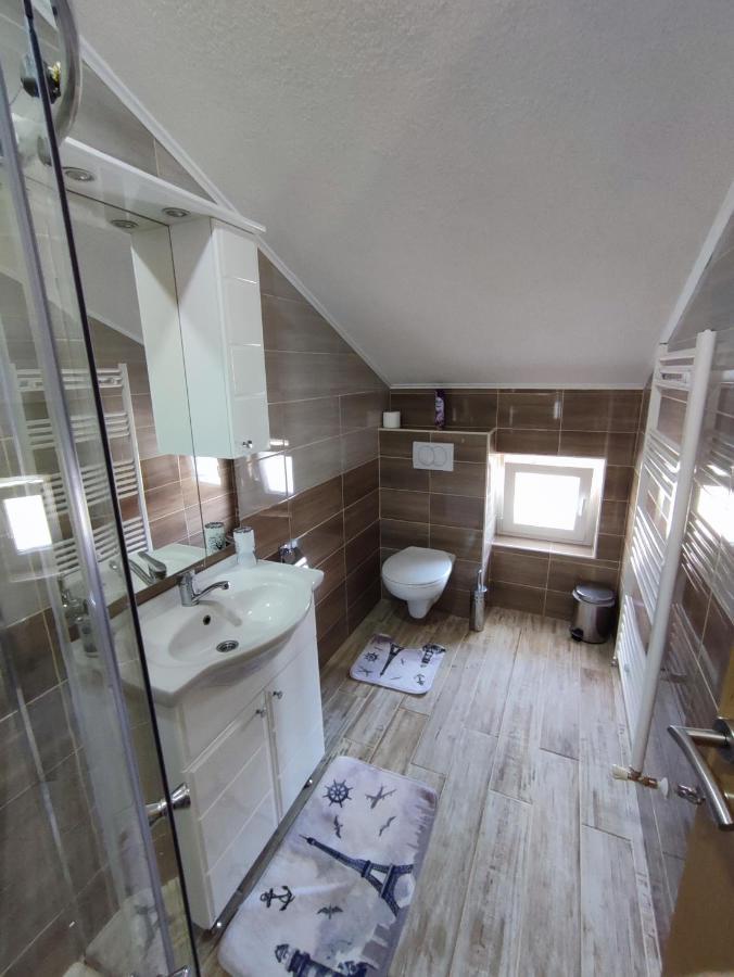 Apartman Toni Gračac Esterno foto