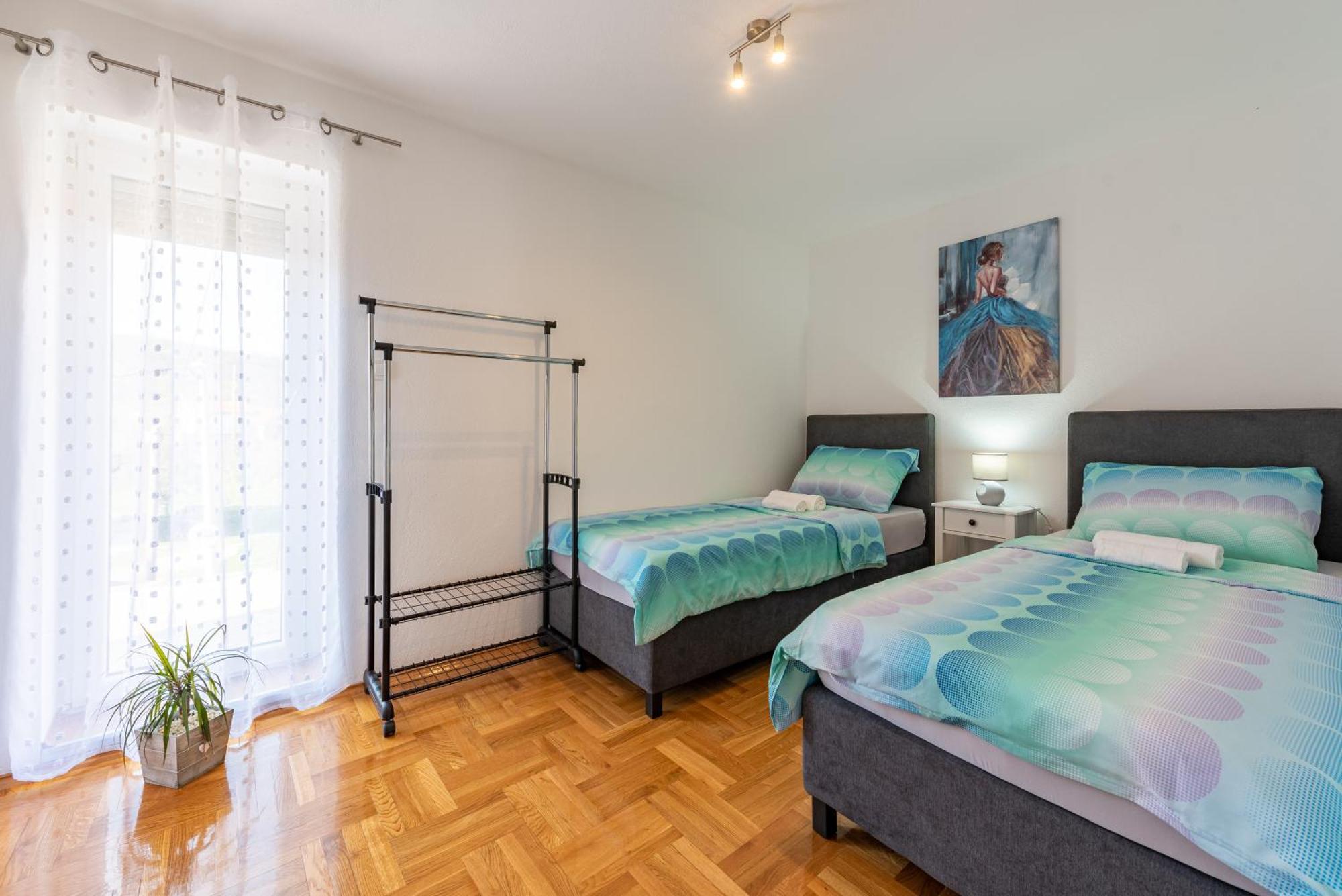 Apartman Toni Gračac Esterno foto