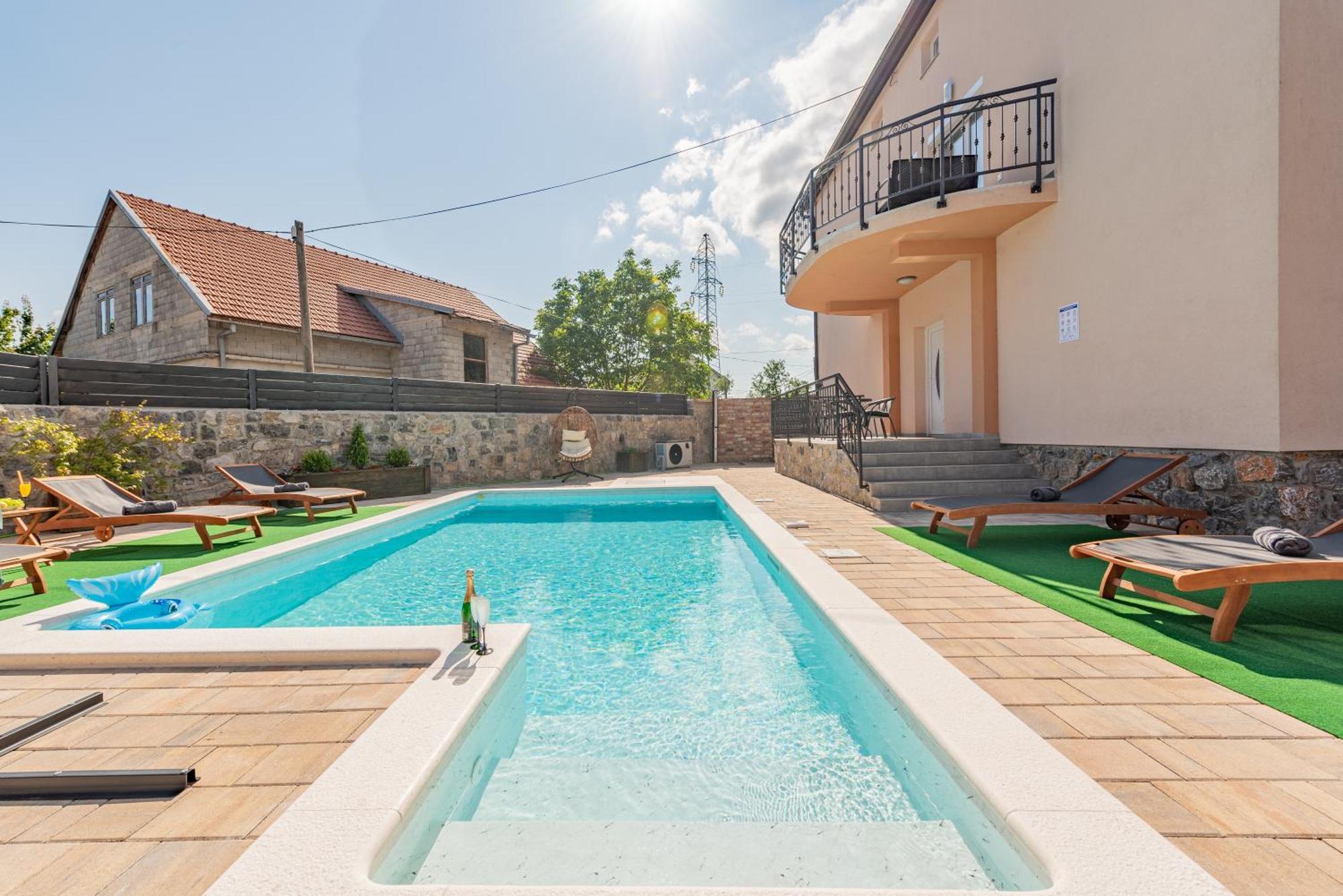 Apartman Toni Gračac Esterno foto