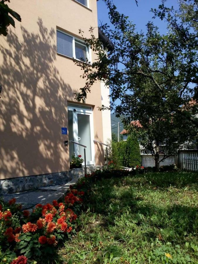 Apartman Toni Gračac Esterno foto